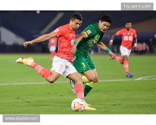 中超赛季回顾：精彩瞬间展现球队表现稳健的传奇之路